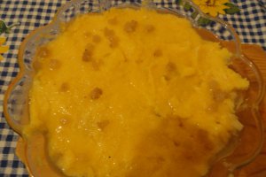 Mamaliga in paturi cu branza si smantana