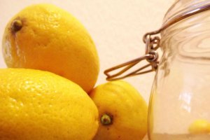 Lamai conservate (preserved lemons)
