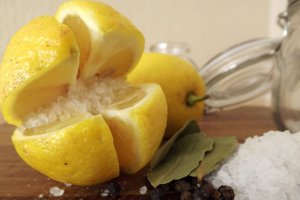 Lamai conservate (preserved lemons)