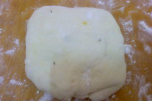 Placintele umplute cu branza