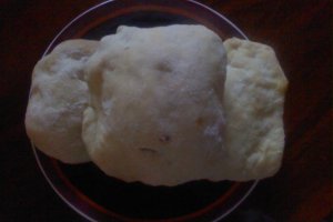 Placintele umplute cu branza