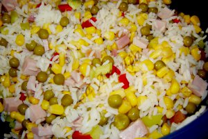 Salata de orez cu curry
