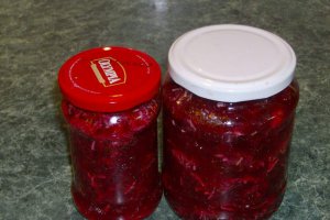 Salata de sfecla rosie si hrean
