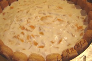 Tort cu piersici si piscoturi