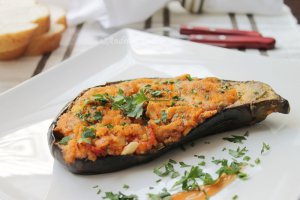 Vinete umplute cu pui si legume