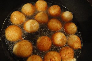Bulete de cascaval