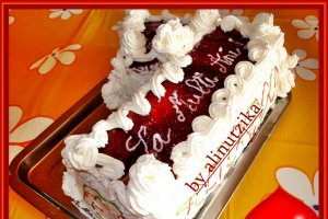 Tort senzational
