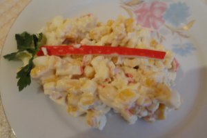 Salata de surimi