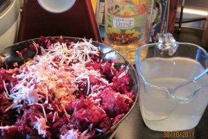 Salata de sfecla coapta cu hrean