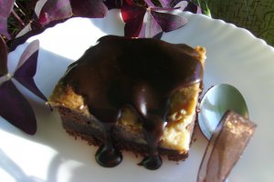 Negresă cu mascarpone şi caramel