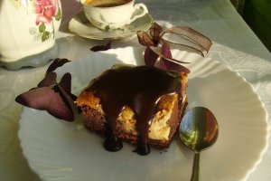 Negresă cu mascarpone şi caramel