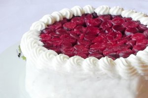 Tort cu visine
