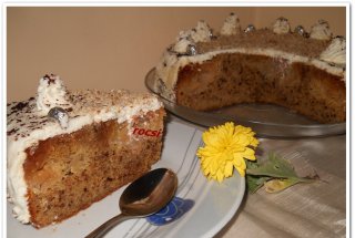Tort de mere in caramel cu scortisoara