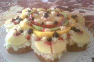 Tort floare cu fructe