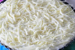 Tarta cu piept de pui si mazare
