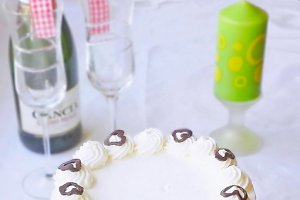 Tort cu rulada si mousse de mascarpone