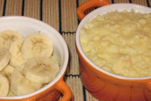 Budinca de orez cu banane