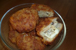 Chiftele cu mozzarella