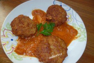 Chiftele cu mozzarella