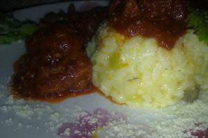 Budinca de orez cu tocanita