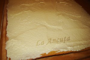 Prajitura cu miere (Albinita)