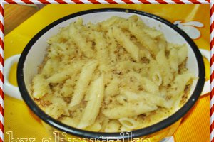 Penne cu pesmet