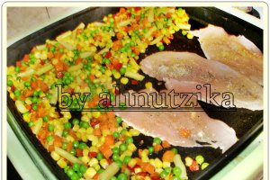 Piept de pui cu amestec de legume mexican la Hot-pan