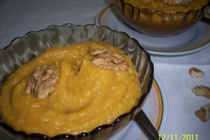 Crema de dovleac cu nuci