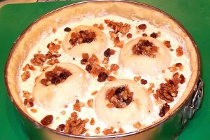 Tort cu mere umplute si crema de branza