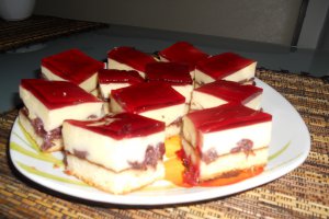 Prajitura cu smantana si visine