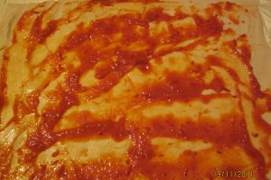 Foietaj cu salam si ketchup