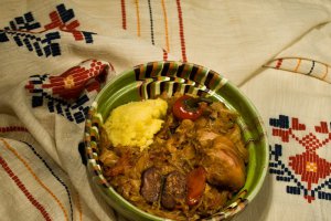 La Multi Ani, dragi romani: Varza cu carne