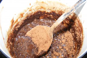 Tort cu crema caramel