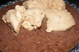Tort cu crema caramel