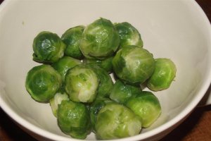 Supă de legume cu varză de Bruxelles