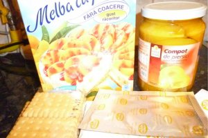 Melba cu piersici
