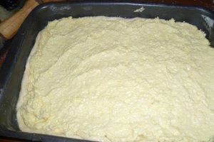 Placinta cu mix de branza