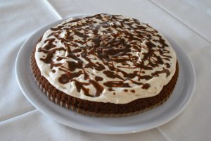 Prajitura cu mascarpone, ciocolata alba si cafea