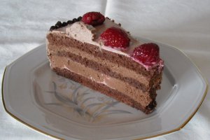 Tort ciocolatos cu zmeura..