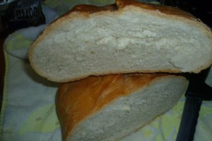PAINE CU ULEI DE MASLINE SI FAINA MANITOBA