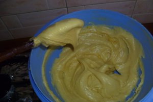 Eclere cu crema de patiserie