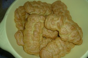 Eclere cu crema de patiserie