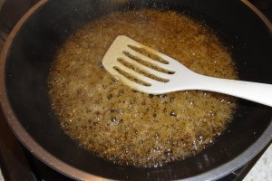 Lasagna dulce ,cu prune caramelizate si scortisoara (Süsse Zwetschgen-Lasagne)