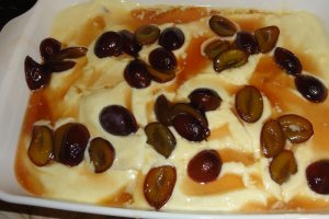 Lasagna dulce ,cu prune caramelizate si scortisoara (Süsse Zwetschgen-Lasagne)