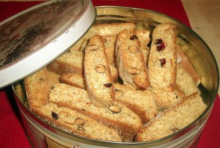 Biscotti cu migdale si merisoare
