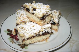 Prajitura coca rasa cu magiun sau gem de prune