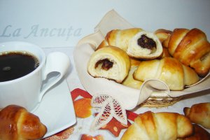 Cornuri cu ciocolata