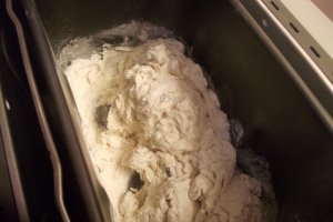 Paine cu seminte de dovleac, floarea soarelui si susan