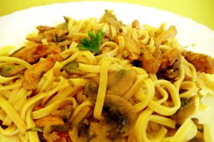 Pui stroganoff