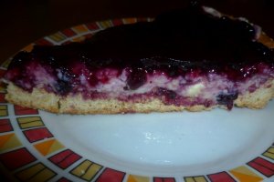Tarta cu fructe de padure
